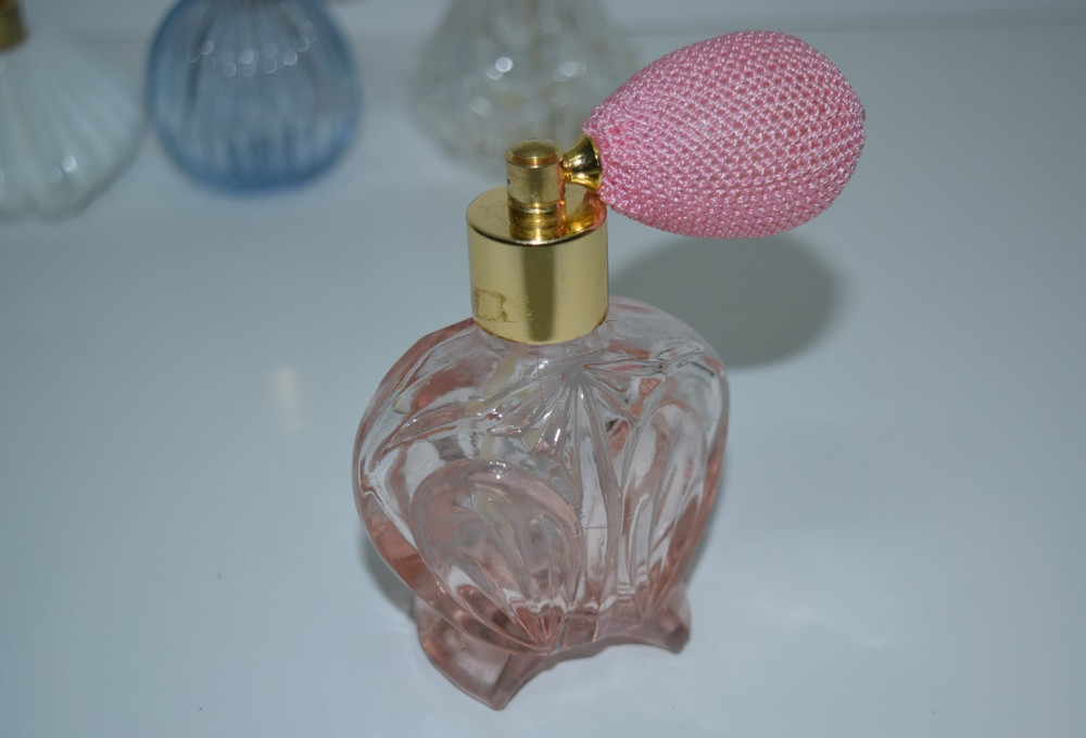 4 Piece Perfume Atomizer Bottle Set - Collectable, Props