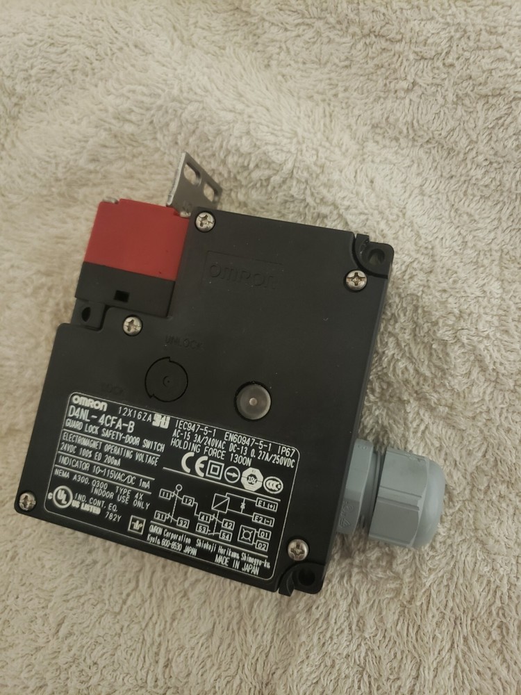 Omron Safety Door Switch D4NL-4CFA-B
