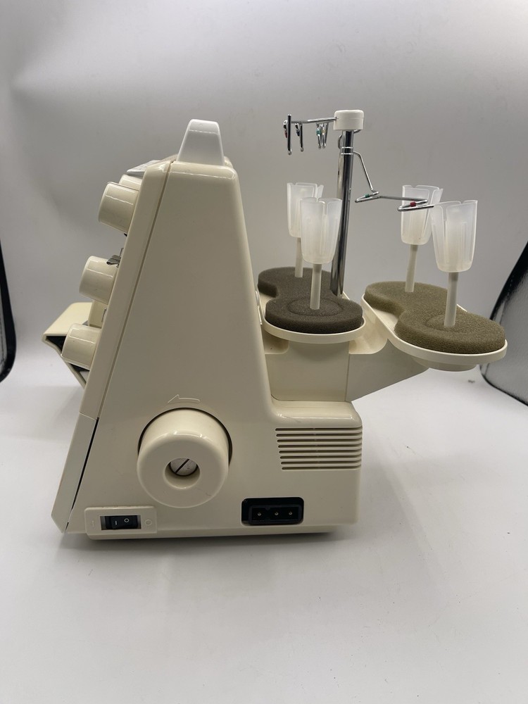 Bernette by Berninia Funlock 006D Sewing Machine, Accessories /Tested & Working