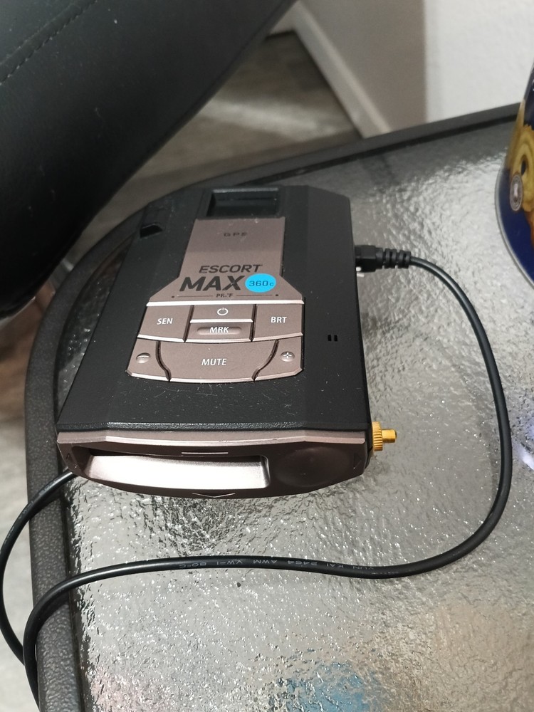 Escort Max 360c Radar Detector Audio/Visual Alerts Mute Mode