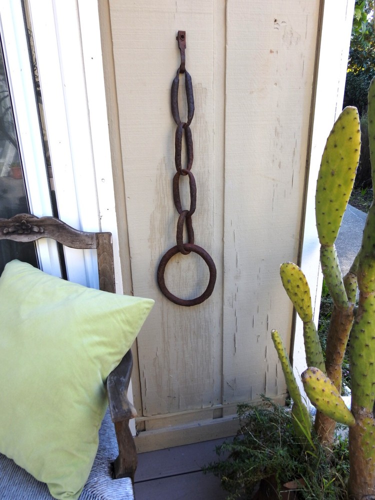 Antique Rusty Forge Iron Mooring Chain Garden Wall Decor