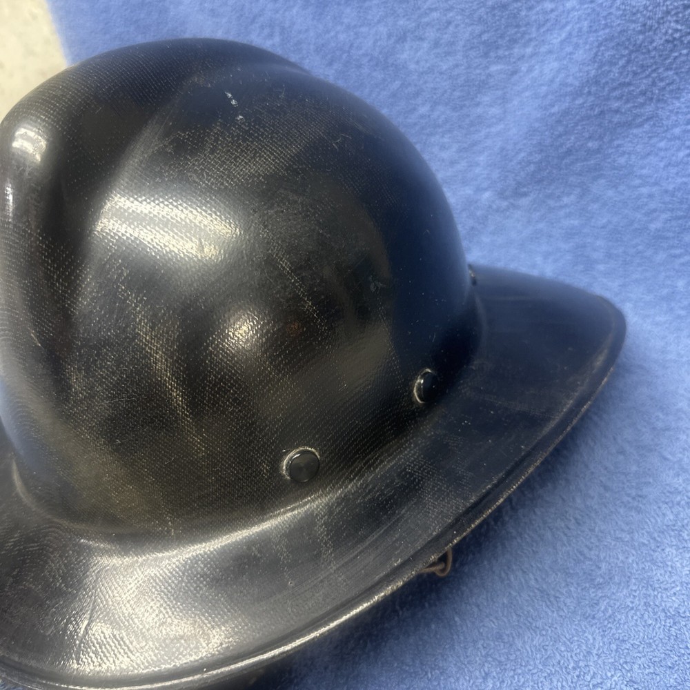 VINTAGE FIREFIGHTER HELMET FIREMAN FIRE