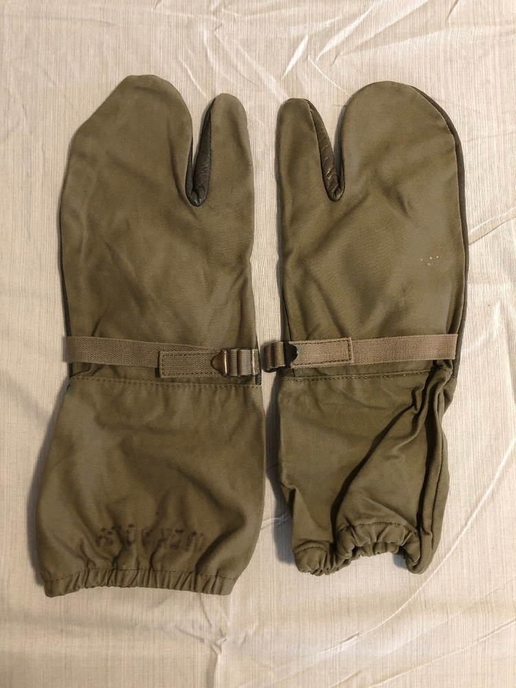 Never Used WW2 German Trigger Mittens / Shooting Gloves