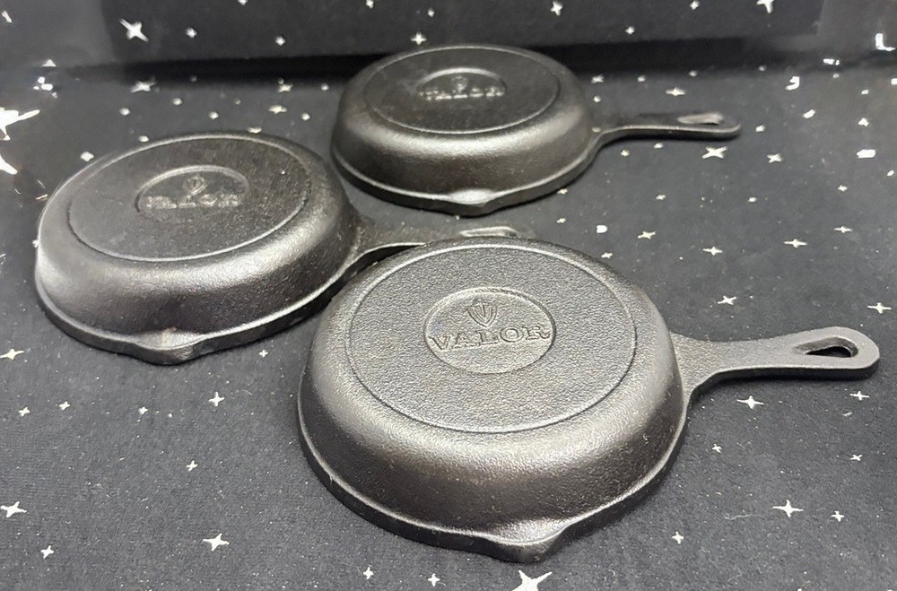 3 Valor Small Cast Iron Skillets 4.5" Diameter