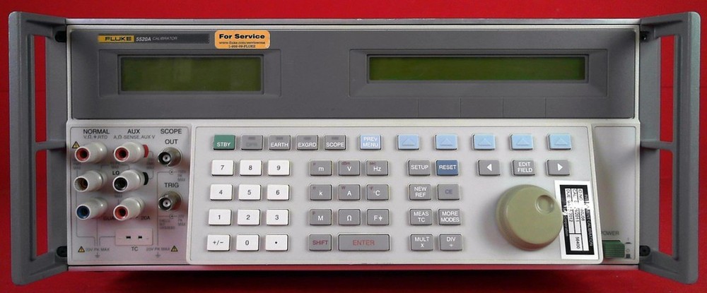 Fluke 5520A  Multi-Function Calibrator