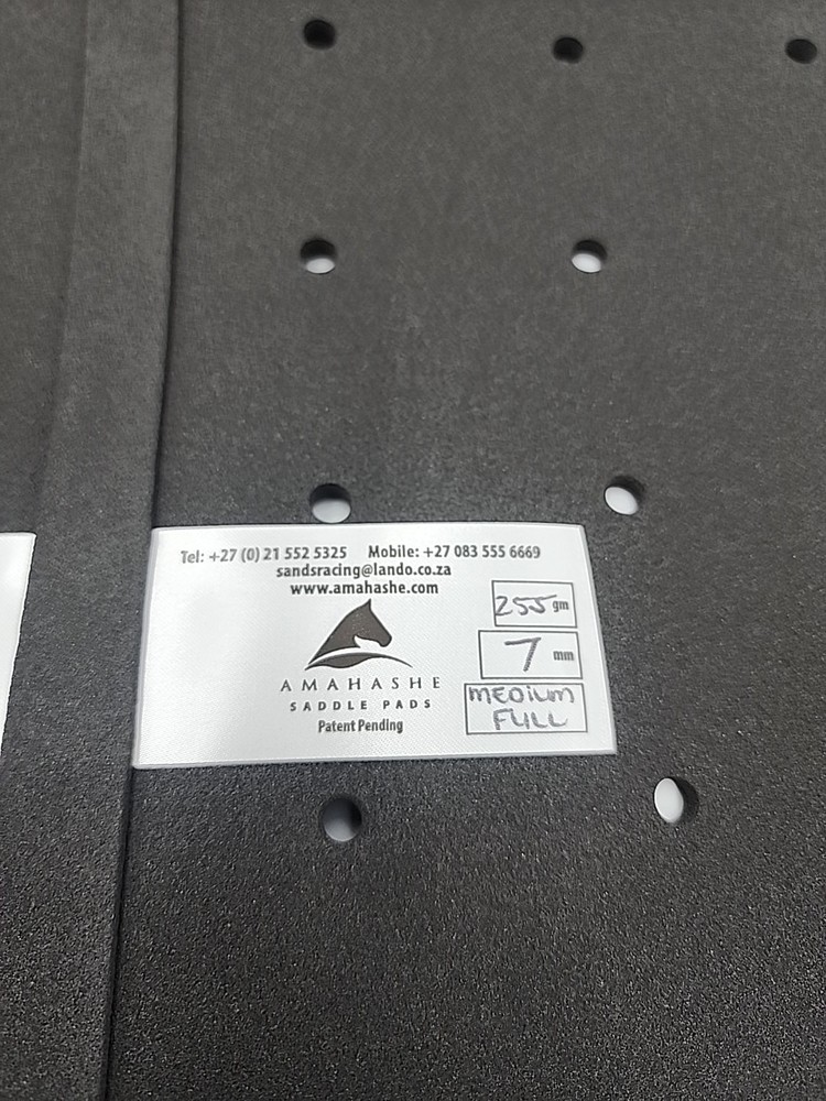 Amahashe Racing Saddle Pad Medium Full Cut 255gr 7mm