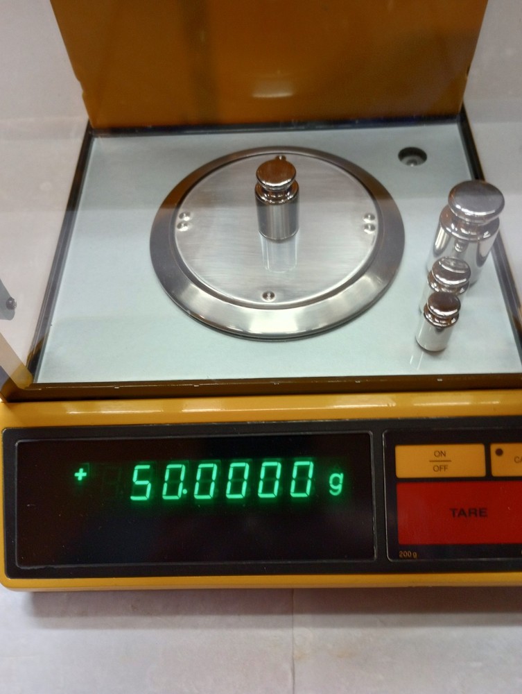 SARTORIUS 1702 ANALYTICAL LAB BALANCE