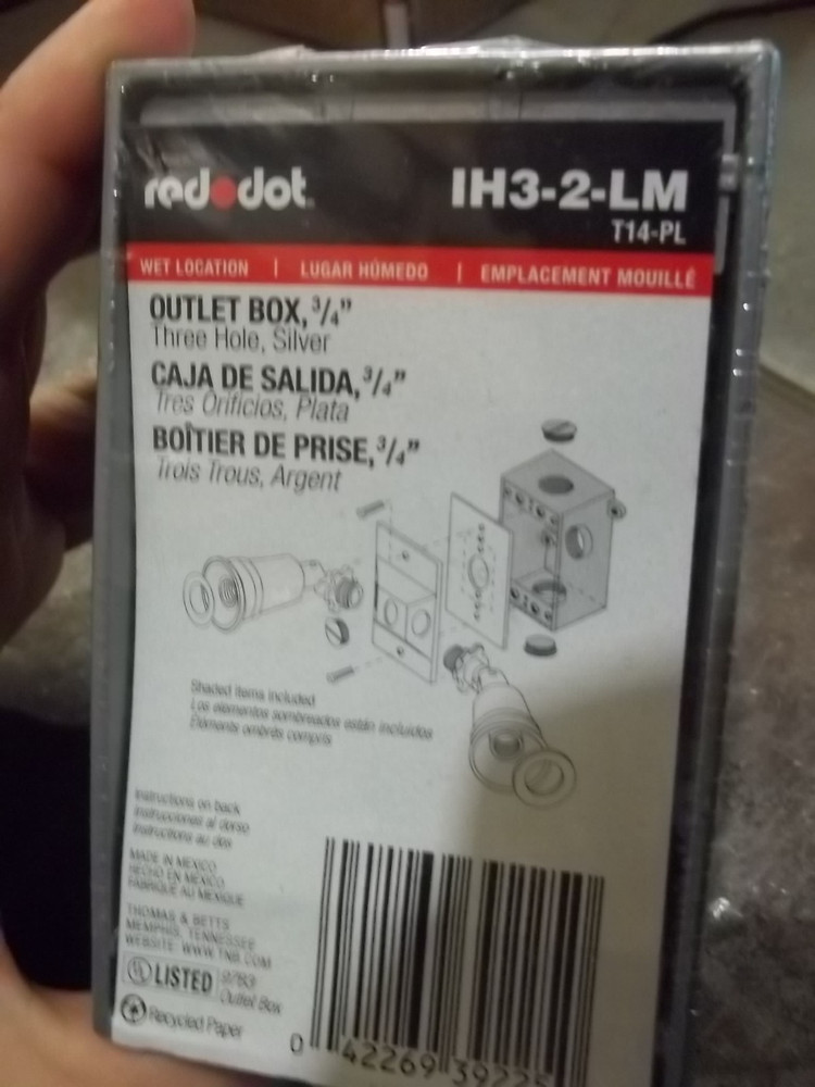 NEW IN PKG RED DOT IH3-2-LM OUTLET BOX 3/4" THREE-HOLE SILVER (DR4A2)