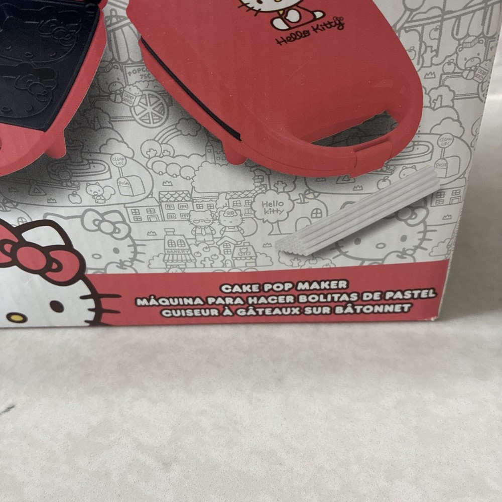 Hello Kitty Cake Pop Maker with Sticks Includes Cake Pop Sticks New In Box