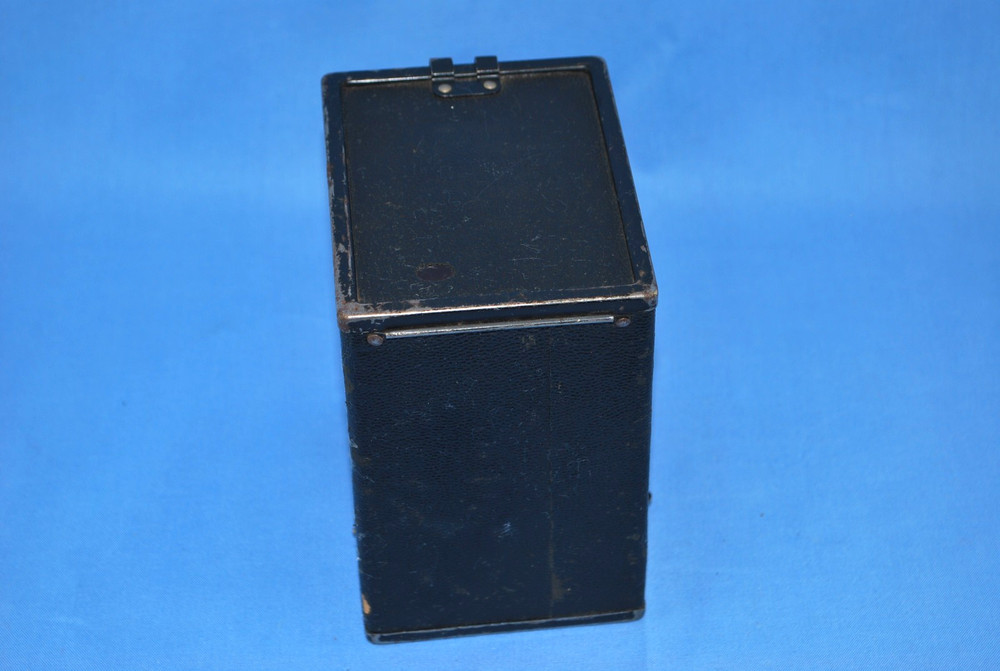 Vintage Agfa Ansco B2 Cadet Roll Film Box Camera UNTESTED