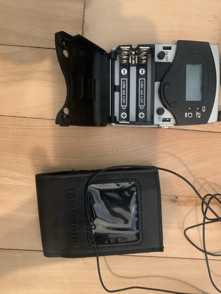 portable microphone lot - sennheiser and samson