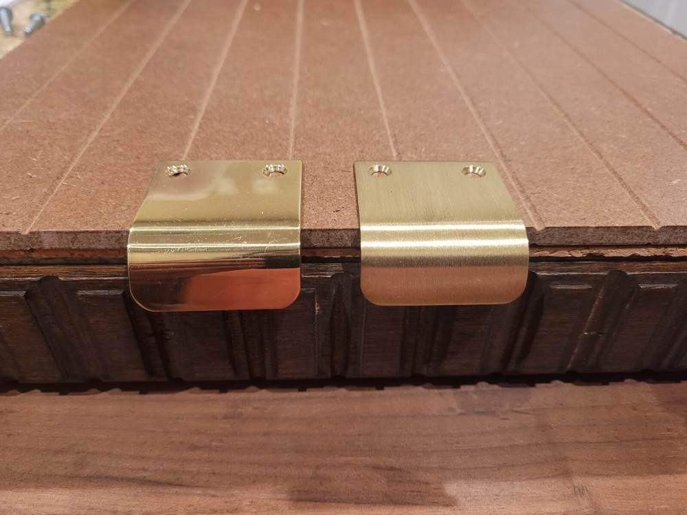 1 1/2" Long Edge Pull in Brass by Colonial Bronze