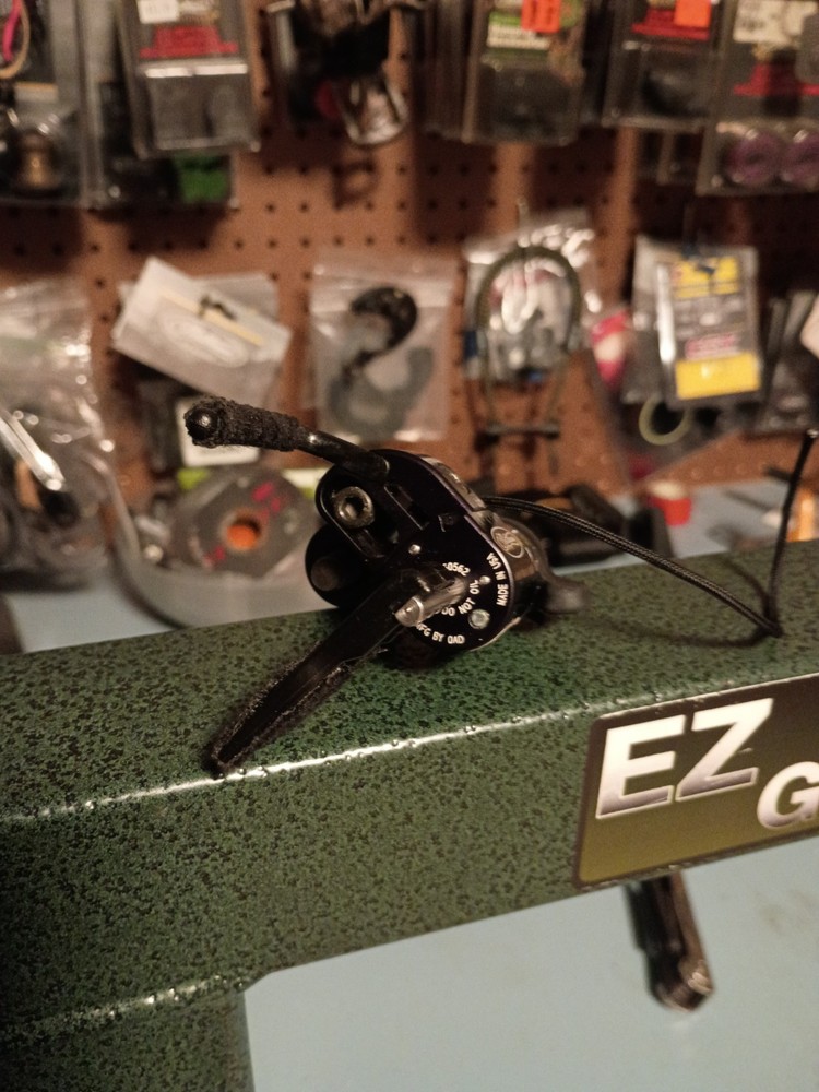 Mathews Archery Drop away Rest Righthand
