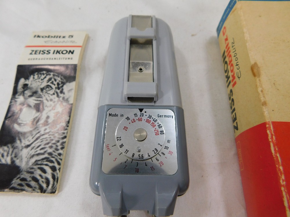 Zeiss Ikon Ikoblitz 5 Echoblitz Cold Shoe Mount Flash Unit in Box