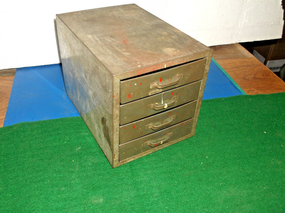 ONE VINTAGE SMALL  TOOLS STORAGE BIN 4 DRAWER CHEST ORGANIZER BOX  HOBBY , STUFF