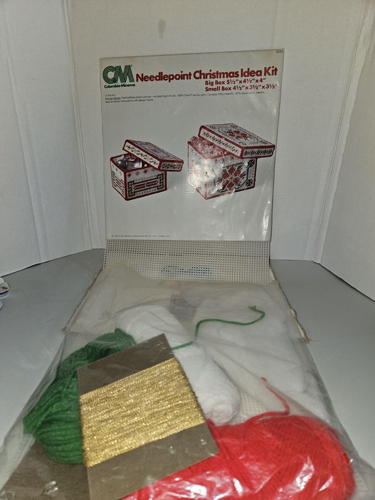 1978 Columbia Minerva Needlepoint Christmas Boxes Open