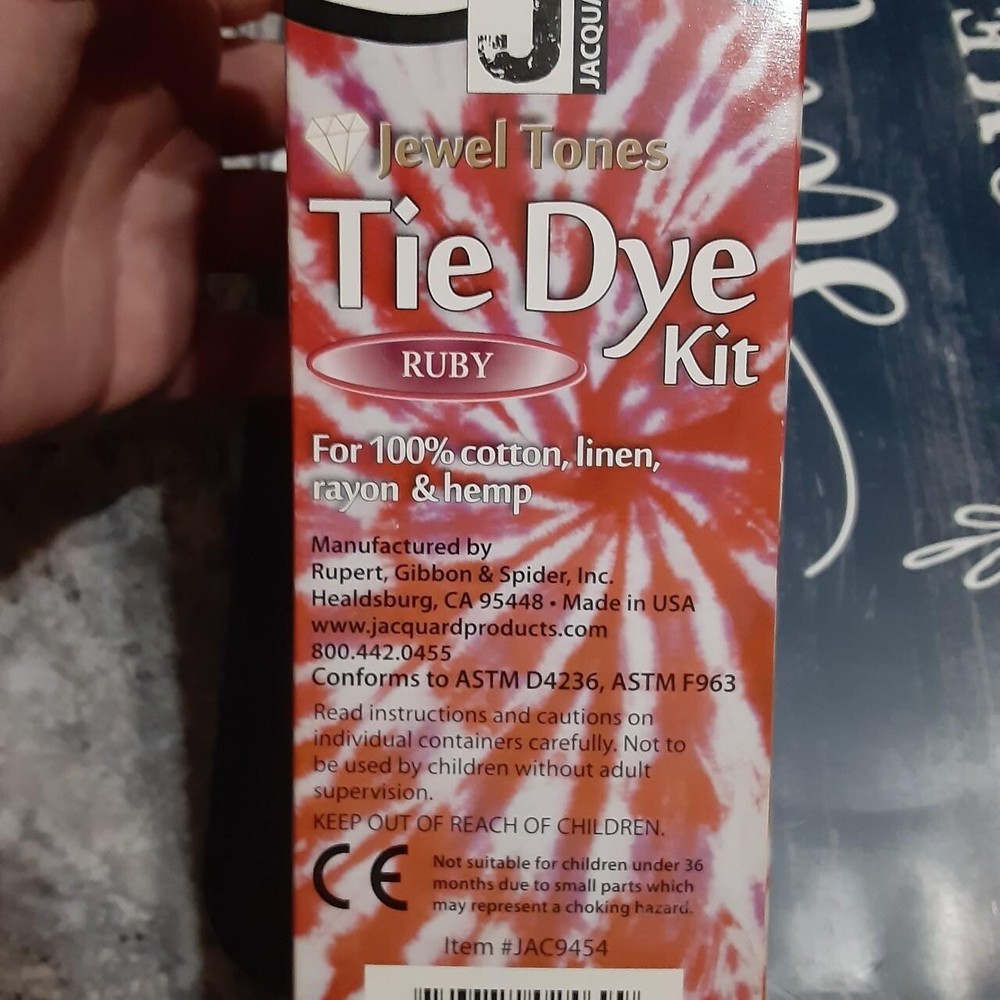 Jacquard Ruby Red Tie Dye Kit