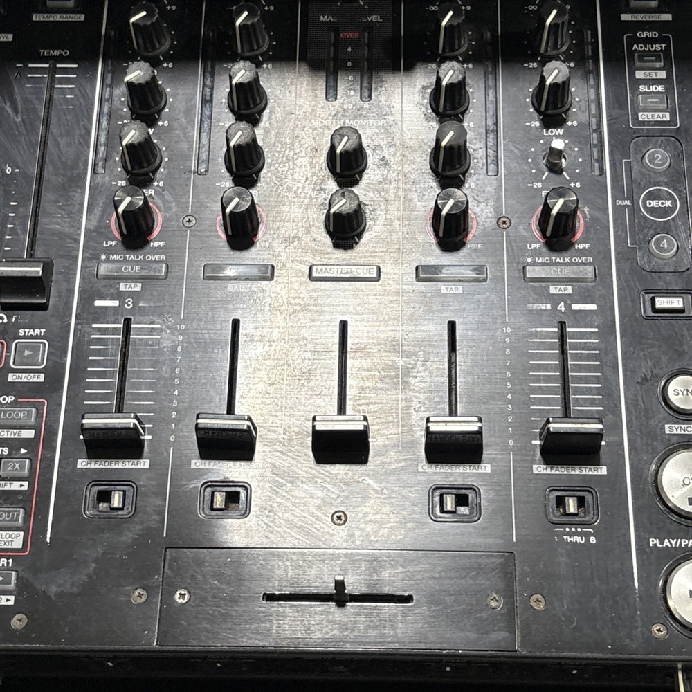 Pioneer DDJ-SX2 Performance DJ Controller Serato