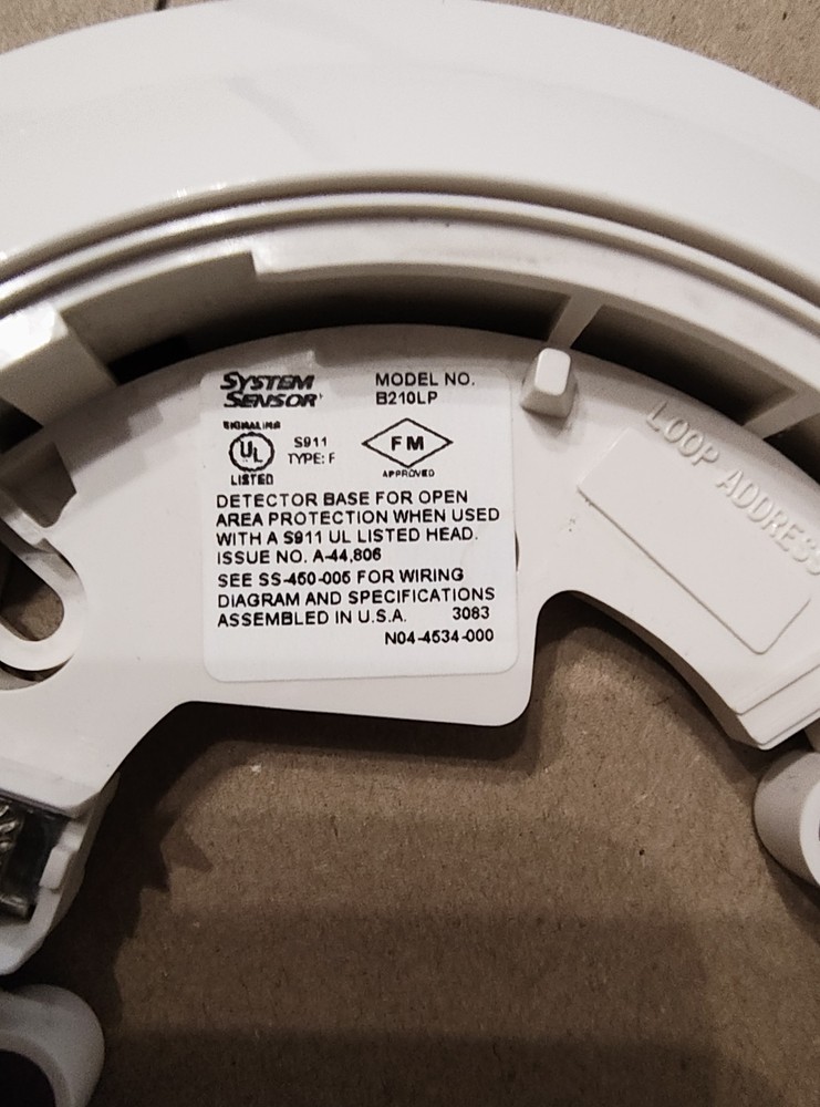 System Sensor B210LP Plug-in Detector Base OEM