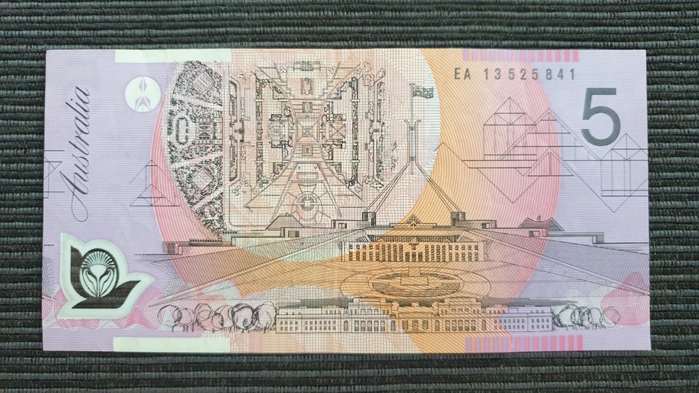 AUSTRALIA $5 2013 LAST PREFIX Banknote EA13 525841