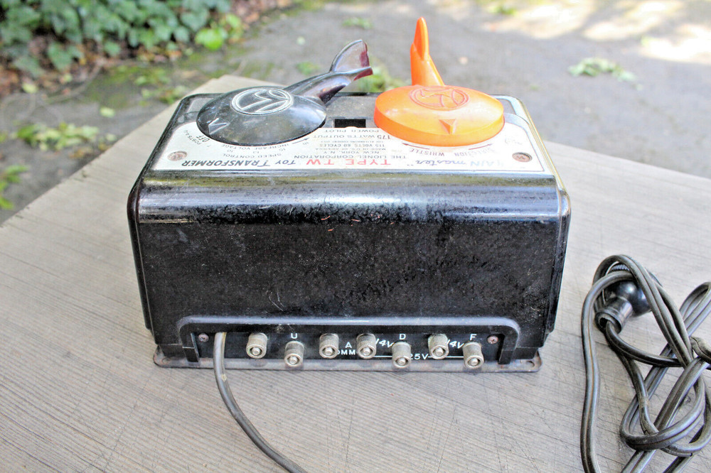 Lionel Postwar TW 175 Watt Transformer b2