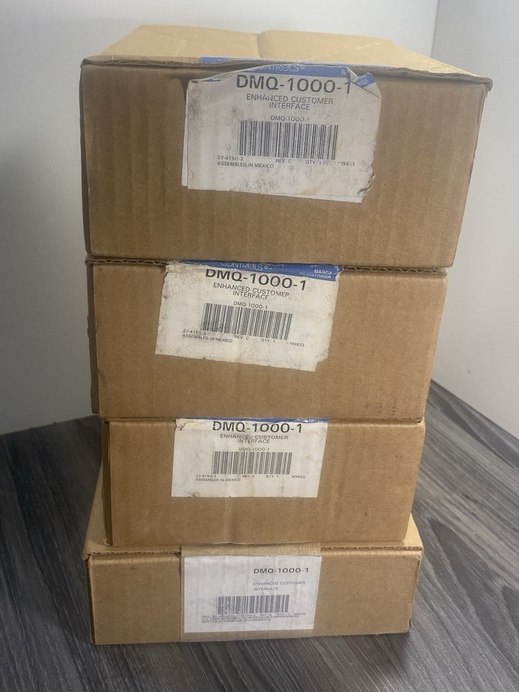 Johnson Controls DMQ-1000-1 Thermostat Wall-Mount - Enhanced Customer Interface