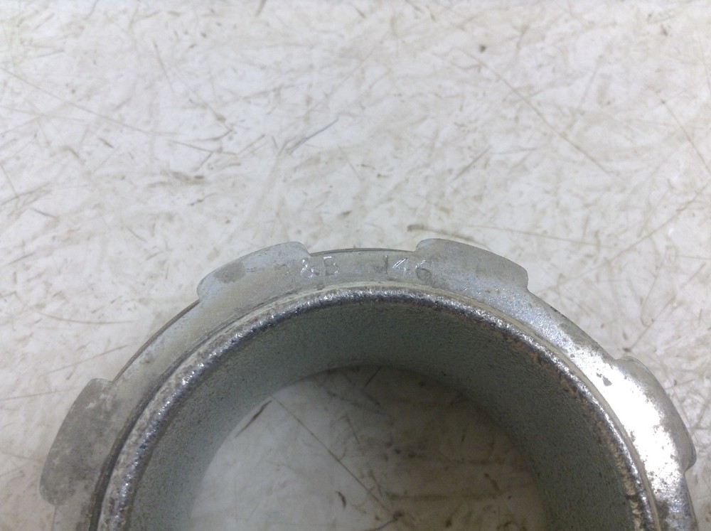 Thomas & Betts 146 Conduit Nipple & Nut 2" New (OK)