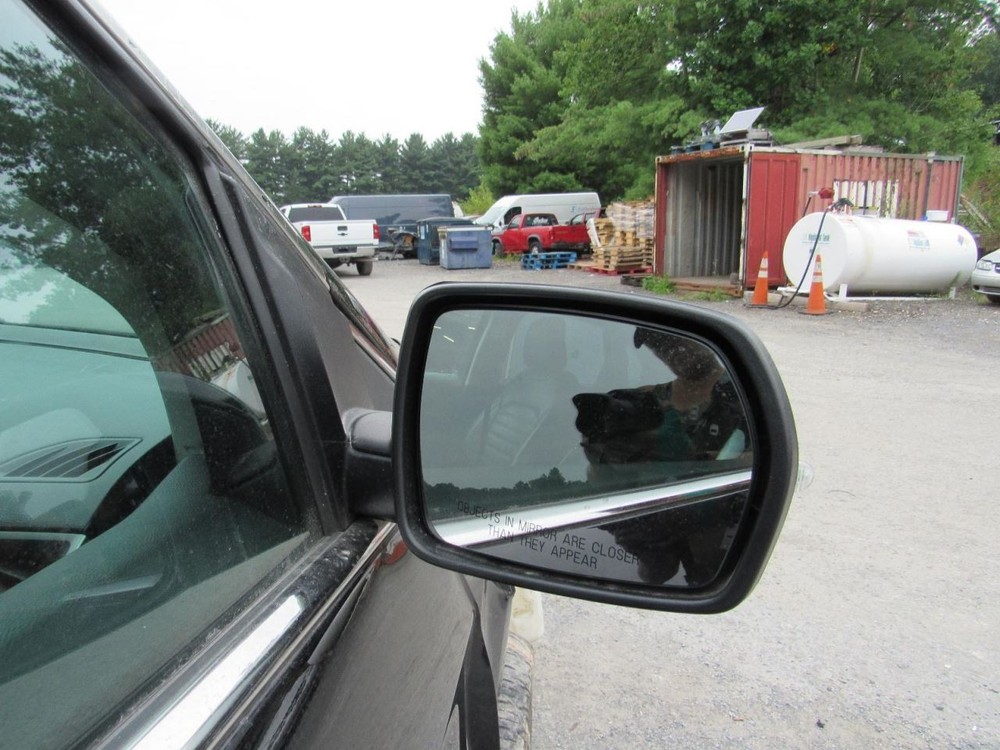 EDGE 2020 Glove Box 1068585