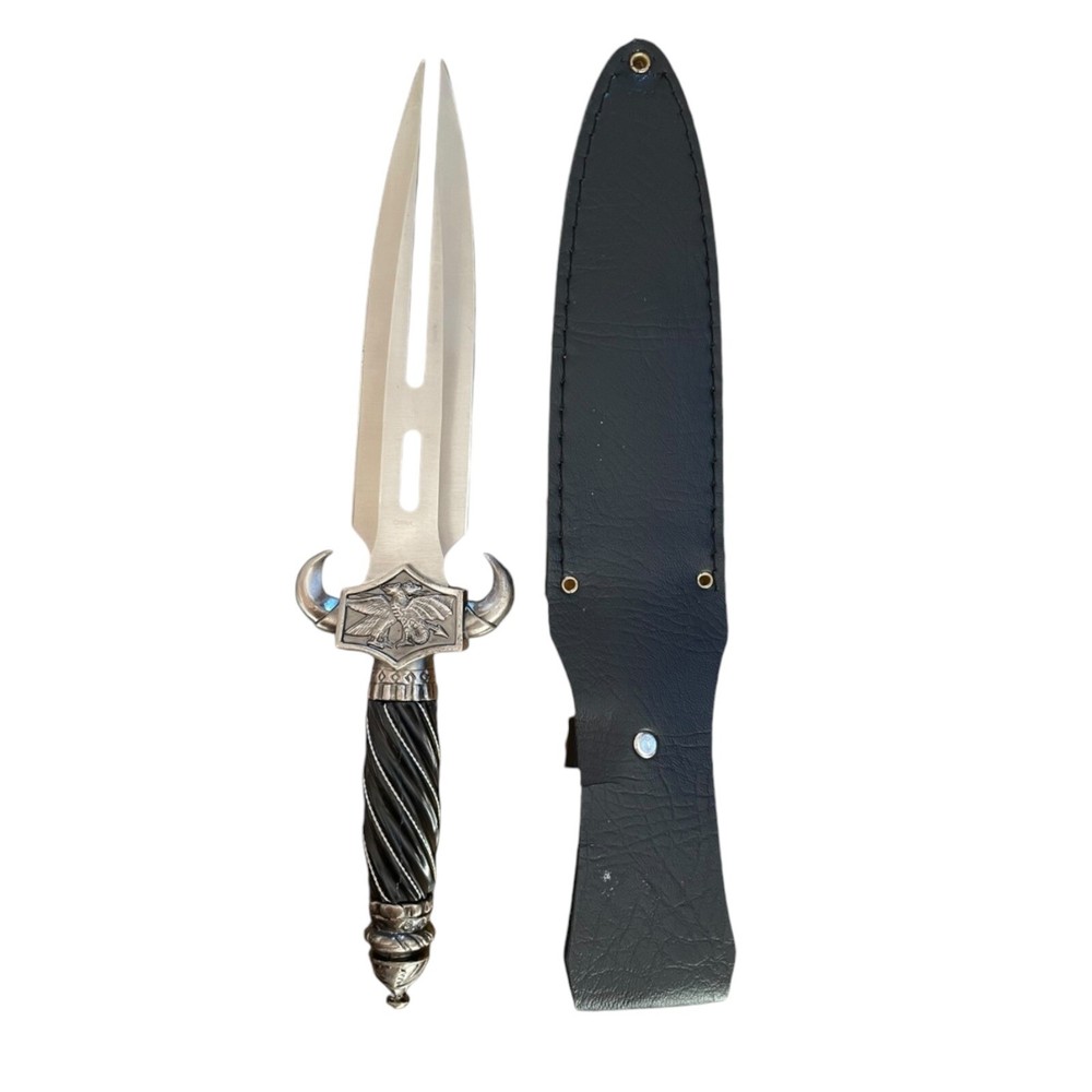 Martial Arts Claw Dagger