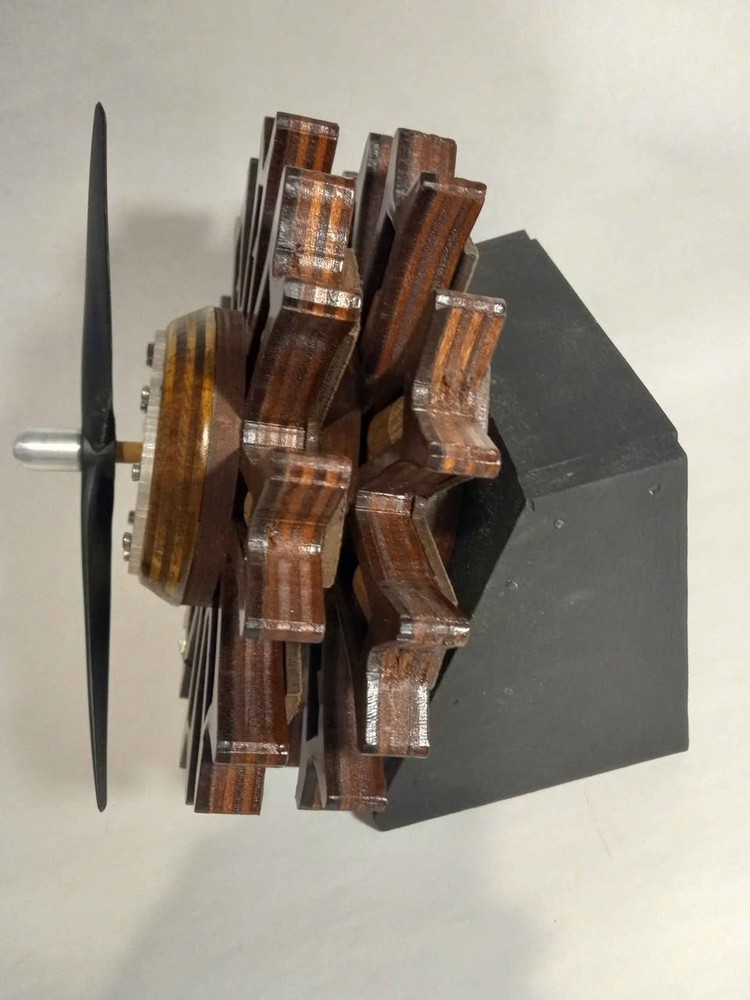 Radial engine operating desktop model