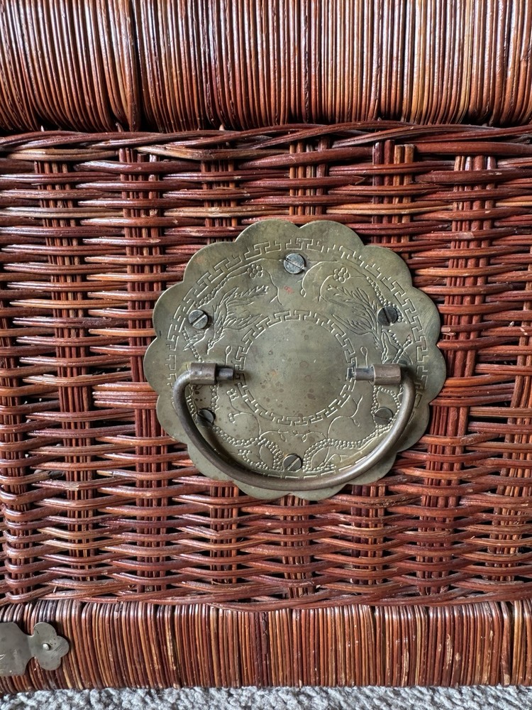 Vintage Wicker/Rattan Storage Trunk