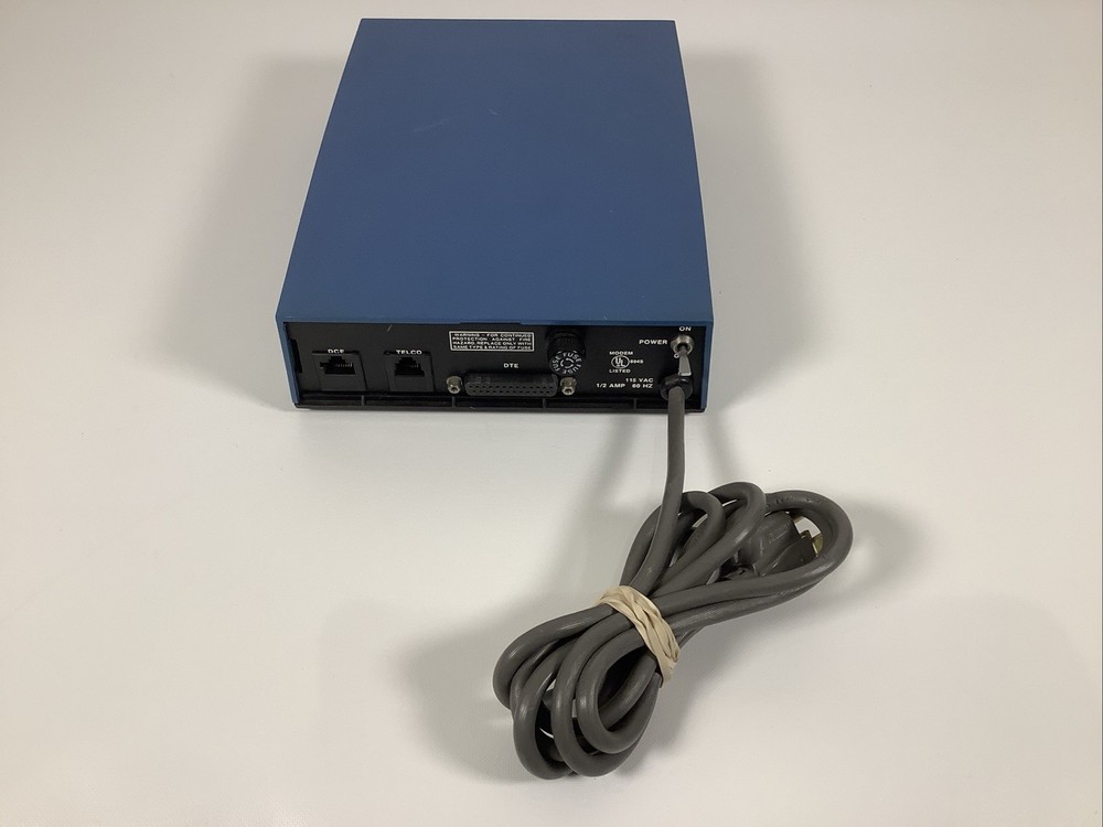 Motorola Universal Data Systems 801 A/C Modem - Powers Up - No Further Testing -