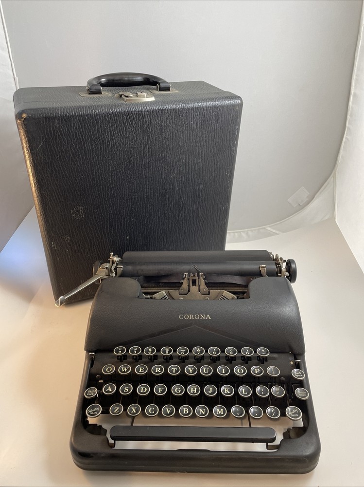 Antique Corona Typewriter Floating Shift With Case 043-B Black