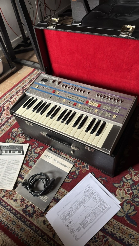 SOLTON Programmer 24w Original Manuals, Case & Accessories (SERVICED) 1985