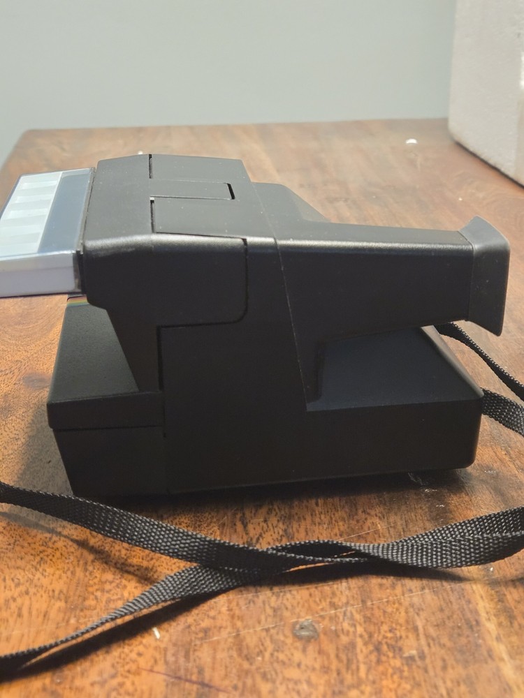 Vintage Polaroid OneStep 600