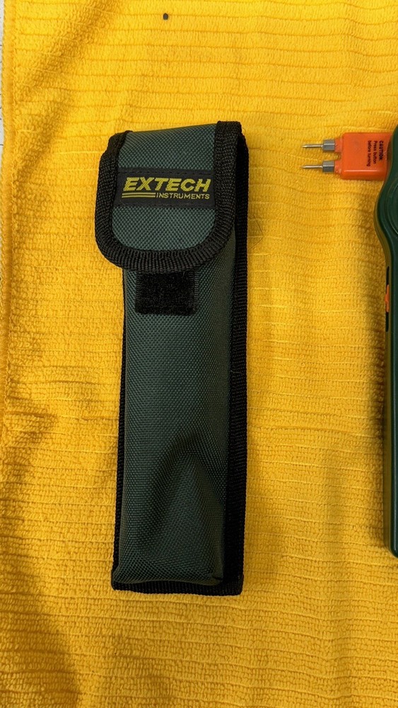 Extech Instruments Model MO100 Pocket Moisture Meter W/ Case Works Great 🔥🔥