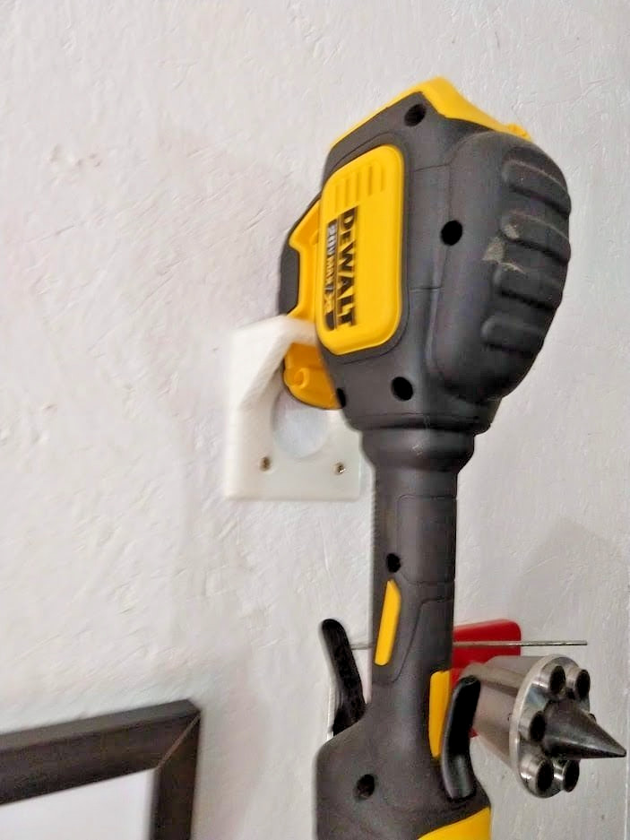 Wall Mount for Dewalt Weed Wacker