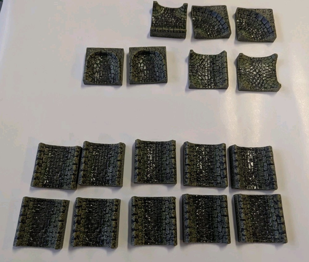 DWARVEN FORGE SEWER SLUICEWAYS 17 PCS SET PRE OWNED