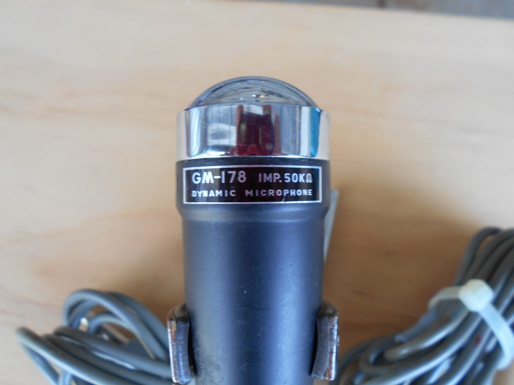 VINTAGE ASTATIC MICROPHONES (GM-178 DYNAMIC MICROPHONE)