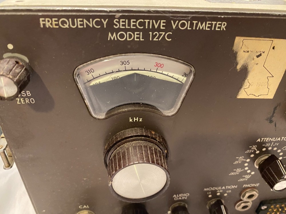 Philco Sierra Electronics Frequency Selective Voltmeter Model 127C Vintage Meter