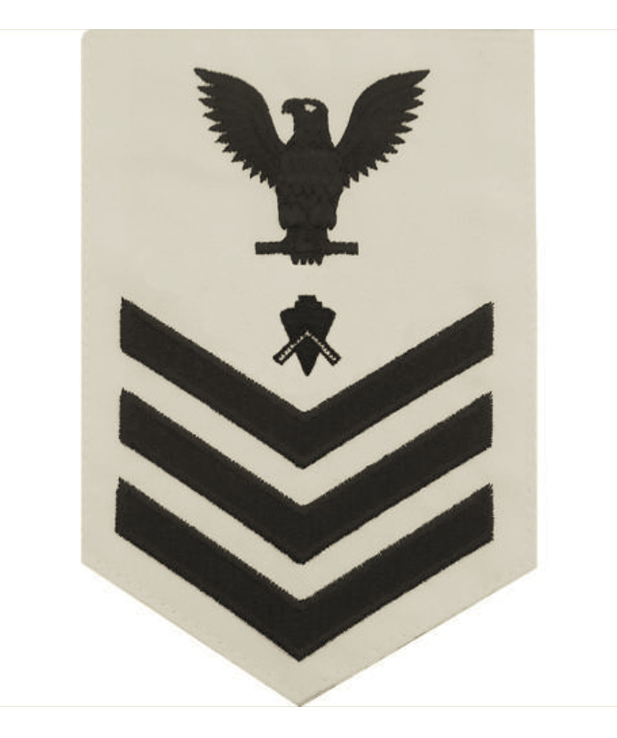 Vanguard NAVY E6 MALE RATING BADGE: BUILDER - WHITE