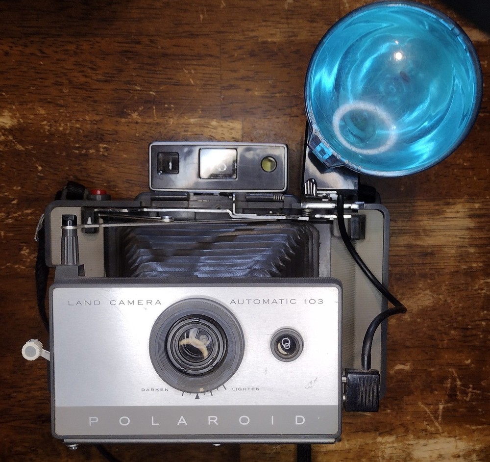 Vtg Polaroid 103 Automatic Land Camera UNTESTED