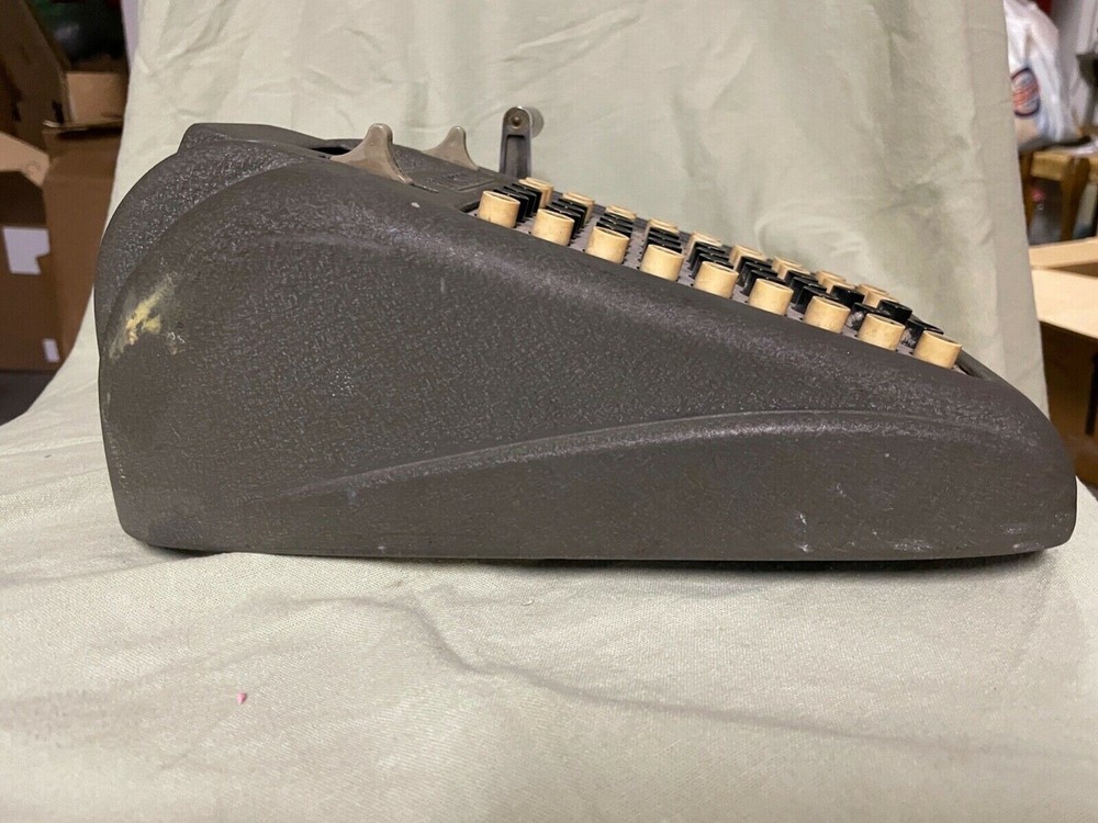 1940's Vintage Victor Adding Machine 6 Row Untested Desktop Adding Machine