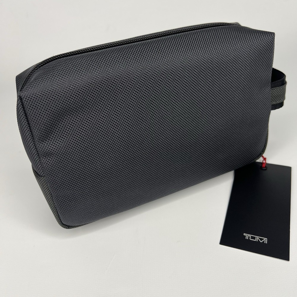 TUMI Travel Kit Medium Accessory Pouch Seal Grey