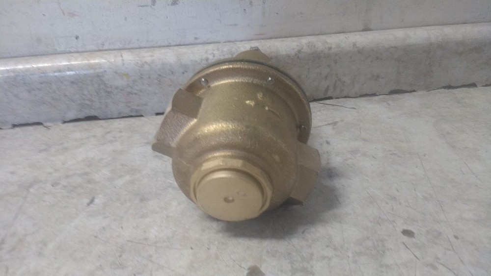 Watts 1 LF 223 1 In Inlet/Outlet FNPT x FNPT Water Pressure Regulator