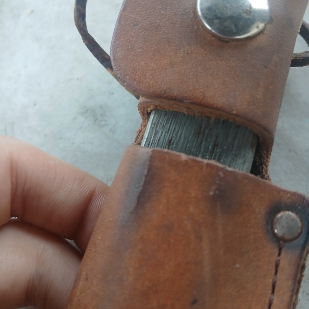 vintage 90s Schrade Old Timer Honesteel complete with leather sheath