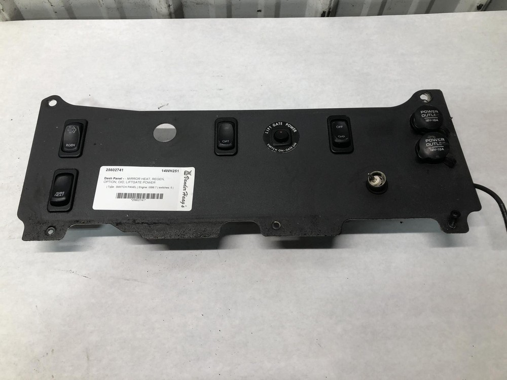 Freightliner M2 106 SWITCH Dash Panel - Used | P/N 2253168000