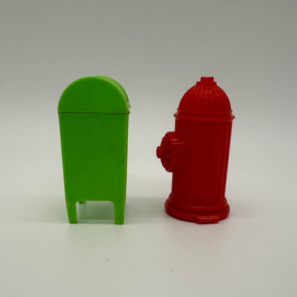 Vintage Miniature Candy Containers Fleer Fire Hydrant Post Box Plastic Dollhouse