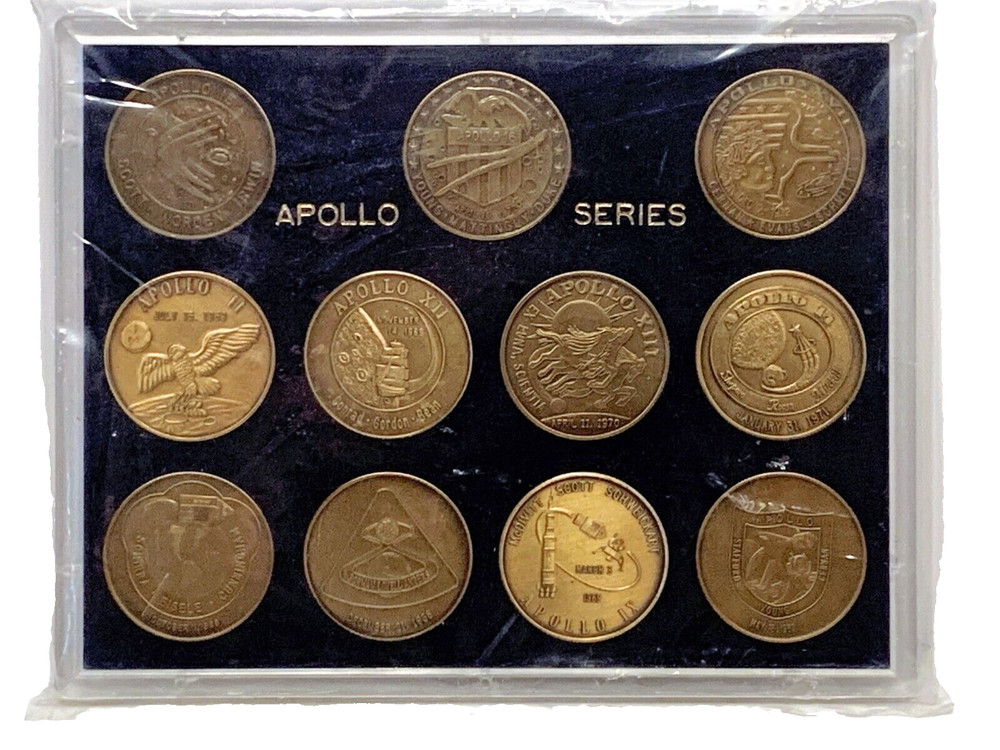 Apollo Series – 11 Commemorative Medallions Collector Set