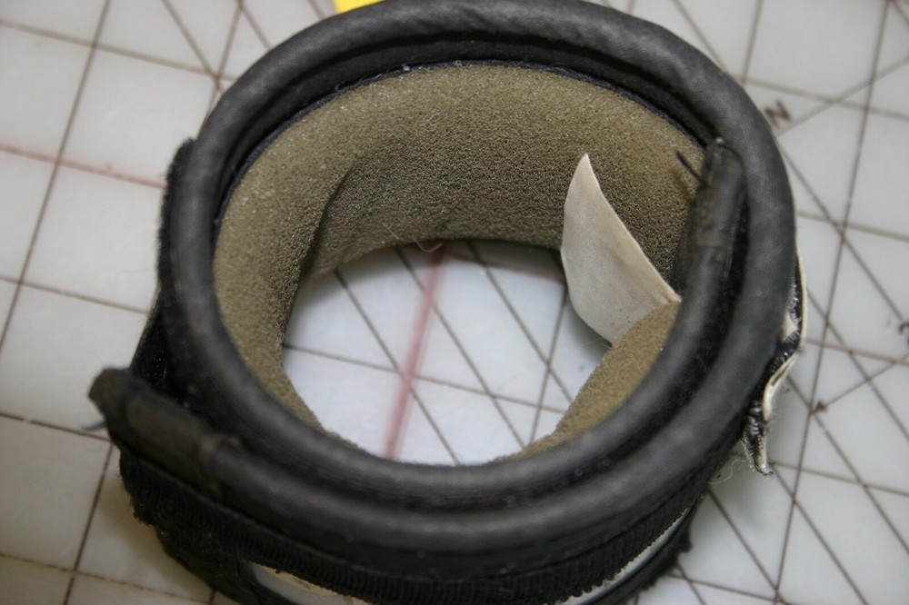 DOG MUZZLE & SATELLITE ISOLATION COLLAR - SM-MD